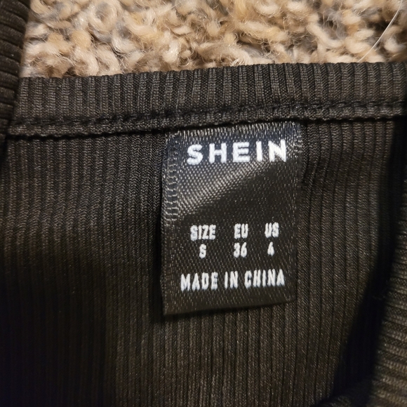 Black Tank - Picture 3 of 3